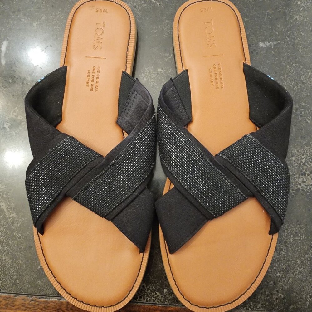 EUC TOMS Women's Sandles, size 9.5